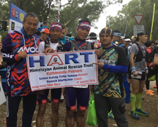 L-R:  Ramesh, Suman and Tirtha await the start of the race