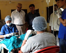 Surgery at the Khaireni neutering camp